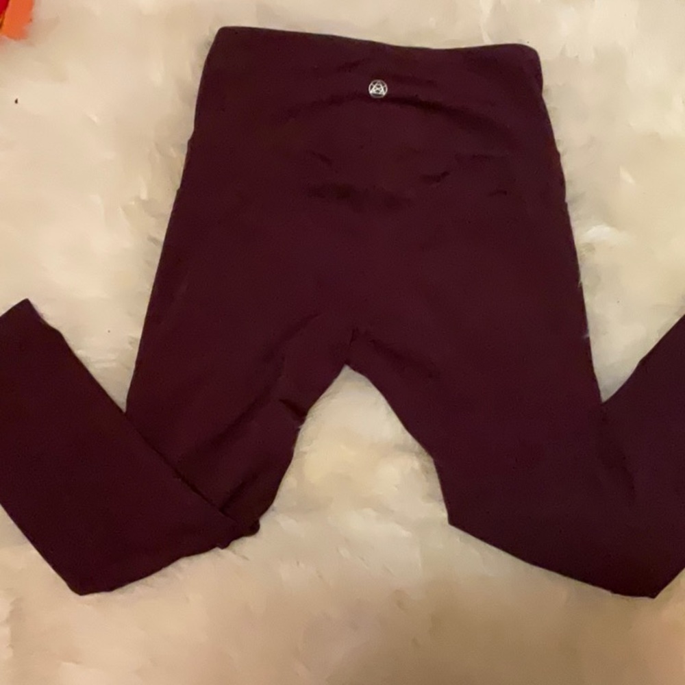 (Sorry for the bad quality photo!)Maroon athletic leggings